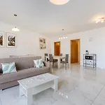 A Lovely 2br Home, In The Centre Of By 360 Estates Lägenhet Marsaxlokk