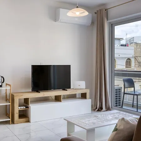 A Lovely 2br Home, In The Centre Of By 360 Estates *