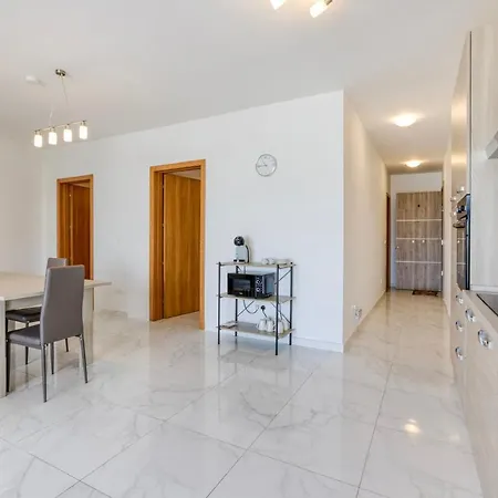 A Lovely 2br Home, In The Centre Of By 360 Estates Marsaxlokk