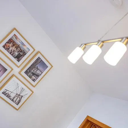 A Lovely 2br Home, In The Centre Of By 360 Estates *