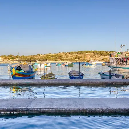 A Lovely 2br Home, In The Centre Of By 360 Estates Marsaxlokk