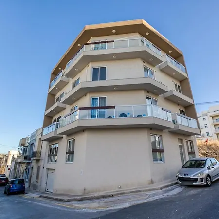 A Lovely 2br Home, In The Centre Of By 360 Estates