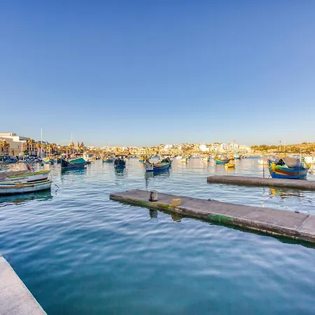 A Lovely 2br Home, In The Centre Of By 360 Estates