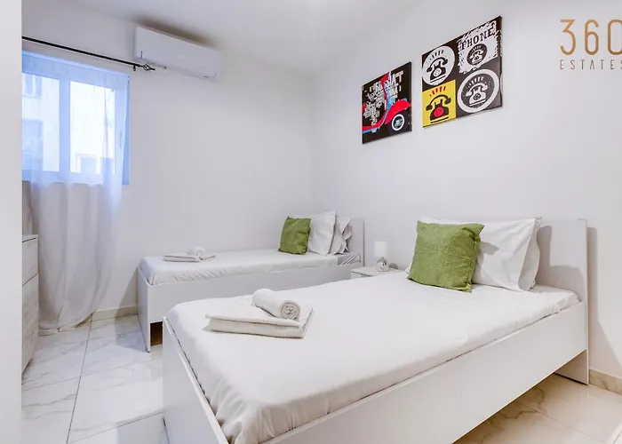 A Lovely 2br Home, In The Centre Of By 360 Estates * Marsaxlokk