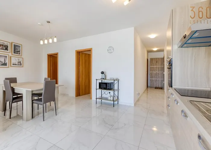 A Lovely 2br Home, In The Centre Of By 360 Estates Marsaxlokk