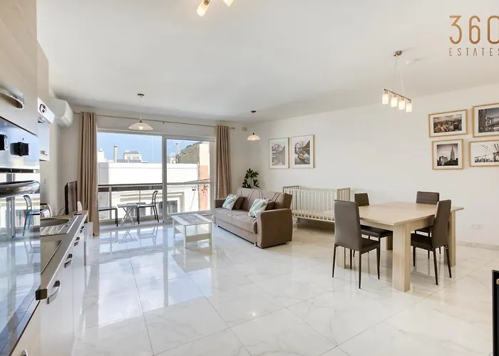 A Lovely 2br Home, In The Centre Of By 360 Estates * Marsaxlokk